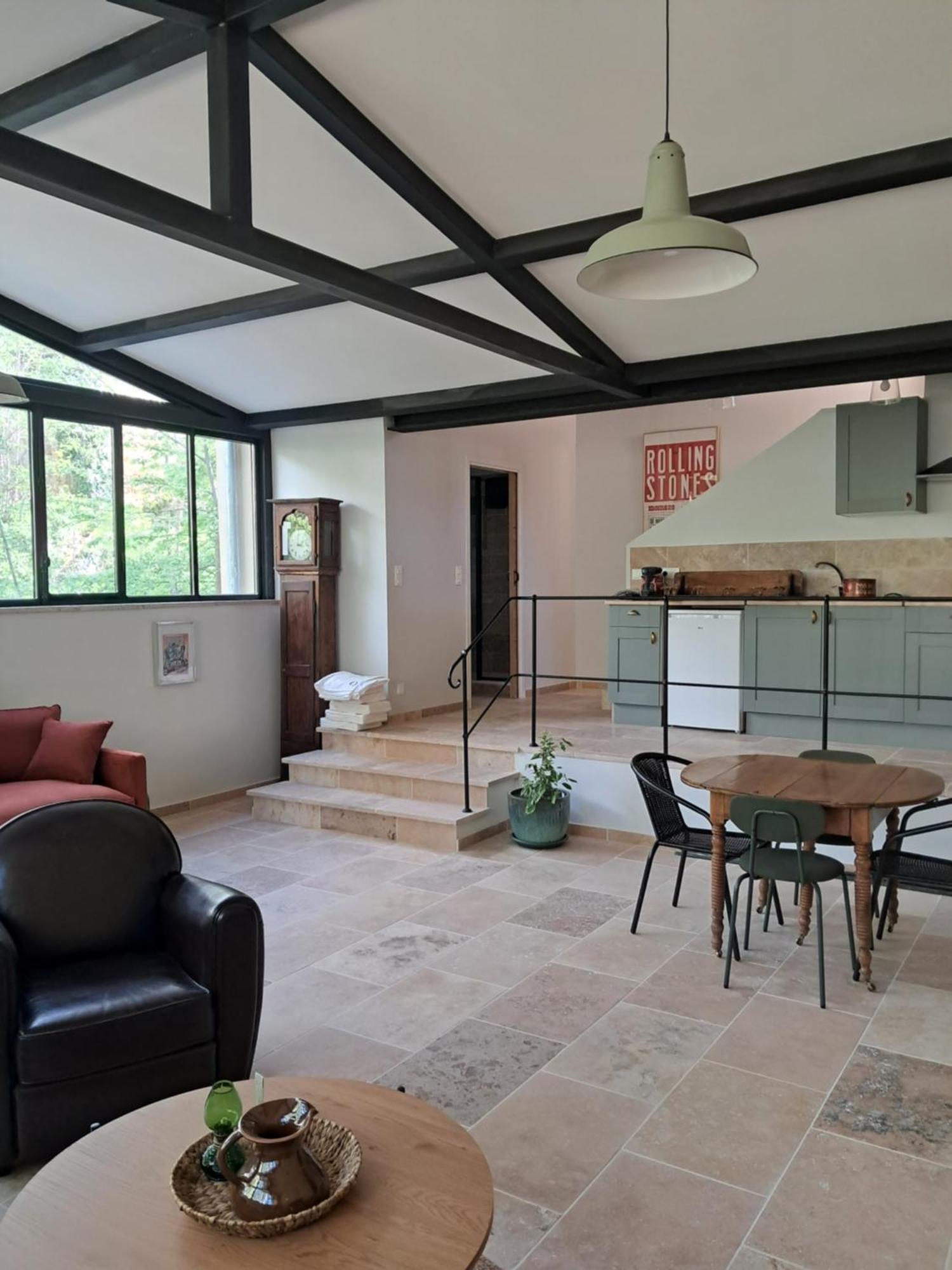 Le Vieux Moulin De Jouques Bed & Breakfast Ngoại thất bức ảnh