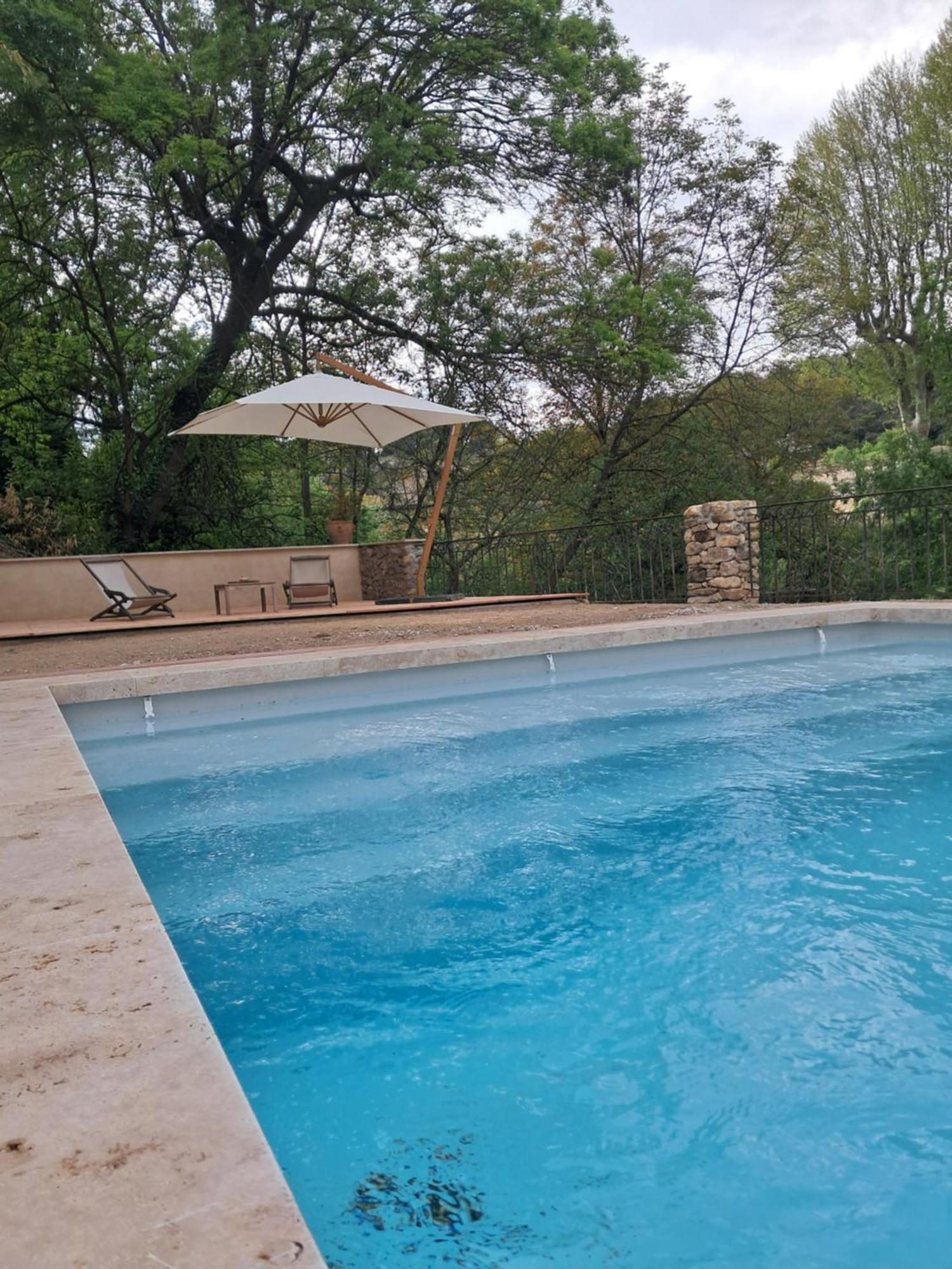 Le Vieux Moulin De Jouques Bed & Breakfast Ngoại thất bức ảnh